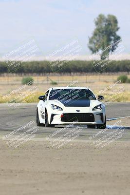 media/Sep-14-2025-Speed Ventures (Sun) [[b2951cd086]]/Orange/Session 2 (Grapevine)/